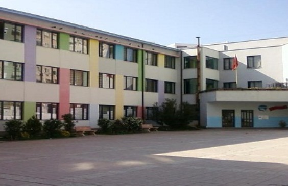 Skenaret e mundshme per arsimin: Nga provimet e matures te shtyrja e vitit shkollor